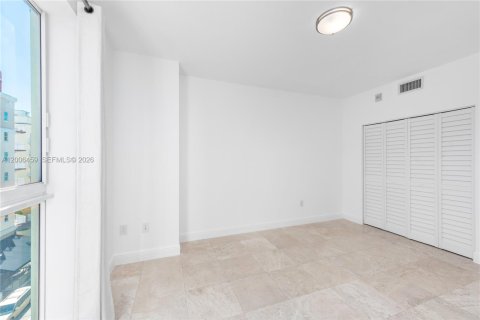 Condo in Miami, Florida, 2 bedrooms № 2193265 - photo 15