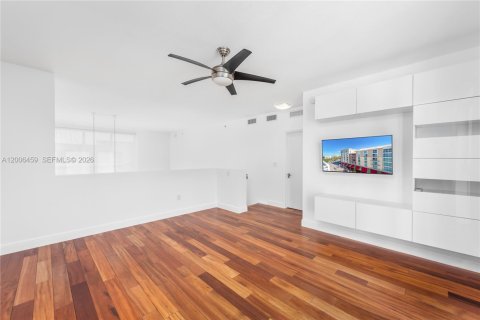 Condo in Miami, Florida, 2 bedrooms № 2193265 - photo 21