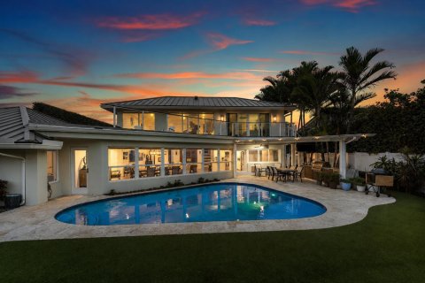 House in Boca Raton, Florida 5 bedrooms, 283.63 sq.m. № 2247613 - photo 12