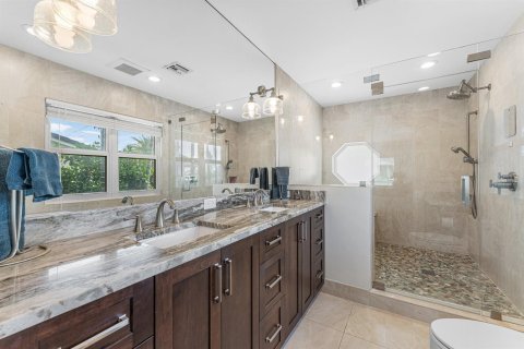 House in Boca Raton, Florida 5 bedrooms, 283.63 sq.m. № 2247613 - photo 25