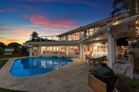 House in Boca Raton, Florida 5 bedrooms, 283.63 sq.m. № 2247613 - photo 11