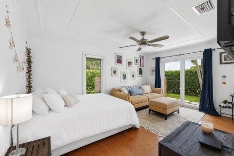 House in Boca Raton, Florida 5 bedrooms, 283.63 sq.m. № 2247613 - photo 30