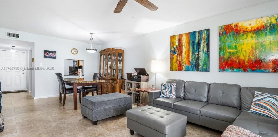 Condo à Margate, Floride, 2 chambres  № 1998127