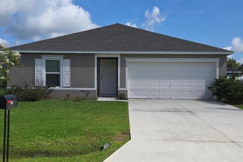 Casa en alquiler en Poinciana, Florida, 3 dormitorios, 141.68 m2 № 1885707 - foto 1