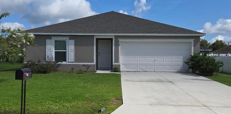 Casa en Poinciana, Florida 3 dormitorios, 141.68 m2 № 1885707