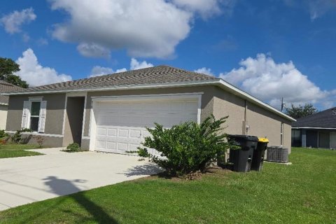 Casa en alquiler en Poinciana, Florida, 3 dormitorios, 141.68 m2 № 1885707 - foto 3