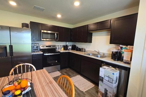 Casa en alquiler en Poinciana, Florida, 3 dormitorios, 141.68 m2 № 1885707 - foto 13