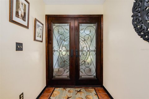 House in Ormond Beach, Florida 4 bedrooms, 262.36 sq.m. № 2117952 - photo 8