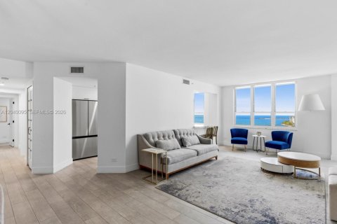 Condo in Miami, Florida, 3 bedrooms  № 2086416 - photo 3