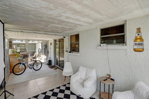 Villa ou maison à vendre à Holiday, Floride: 2 chambres, 80.27 m2 № 2296188 - photo 18