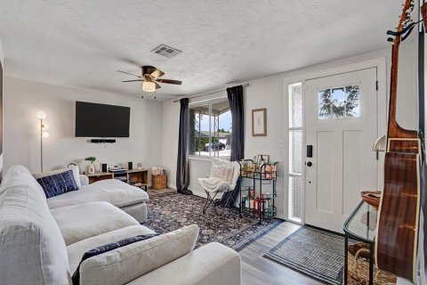 Villa ou maison à vendre à Holiday, Floride: 2 chambres, 80.27 m2 № 2296188 - photo 6