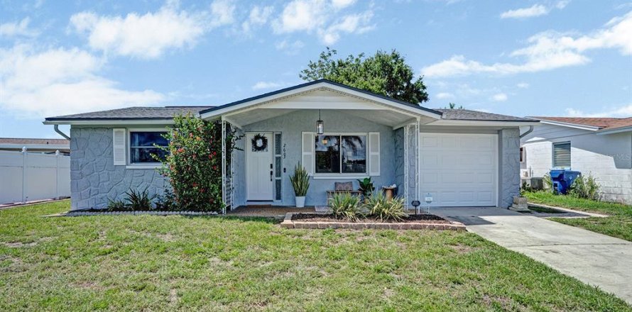 Villa ou maison à Holiday, Floride 2 chambres, 80.27 m2 № 2296188