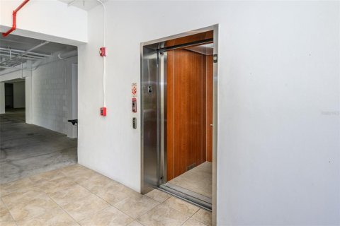 Condominio en alquiler en Englewood, Florida, 2 dormitorios, 160.63 m2 № 2099848 - foto 4