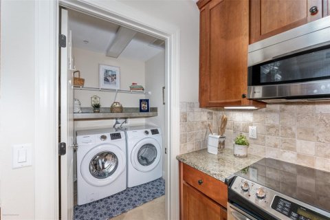 Condominio en alquiler en Englewood, Florida, 2 dormitorios, 160.63 m2 № 2099848 - foto 17