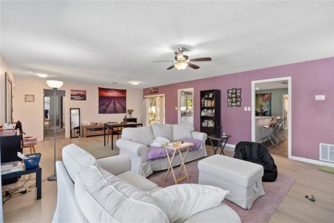 Condominio en venta en Orlando, Florida, 3 dormitorios, 167.97 m2 № 1609360 - foto 8