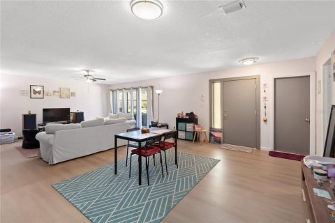 Condominio en venta en Orlando, Florida, 3 dormitorios, 167.97 m2 № 1609360 - foto 6