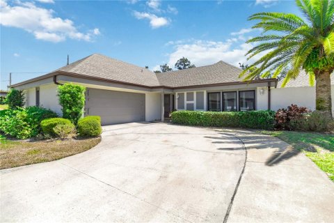 Condominio en venta en Orlando, Florida, 3 dormitorios, 167.97 m2 № 1609360 - foto 1