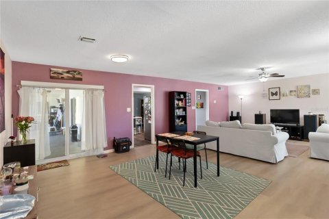 Condominio en venta en Orlando, Florida, 3 dormitorios, 167.97 m2 № 1609360 - foto 7