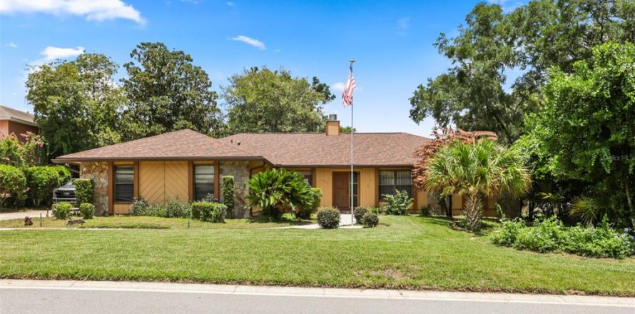 Casa en Apopka, Florida 3 dormitorios, 207.17 m2 № 2203516