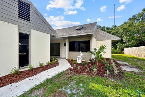 House in Sarasota, Florida 2 bedrooms, 91.42 sq.m. № 1762161 - photo 28