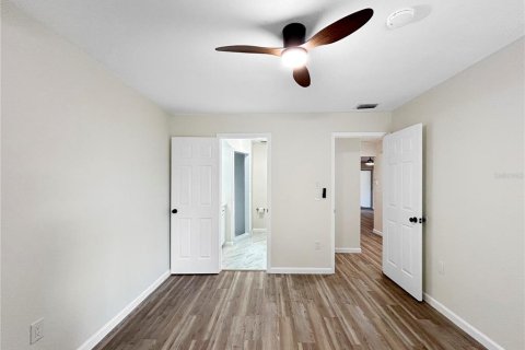 House in Sarasota, Florida 2 bedrooms, 91.42 sq.m. № 1762161 - photo 14