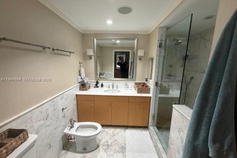 Купить кондоминиум в Ки-Бискейн, Флорида 2 спальни, 183.48м2, № 2002110 - фото 15