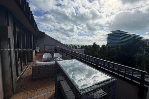 Condominio en venta en Key Biscayne, Florida, 2 dormitorios, 183.48 m2 № 2002110 - foto 3