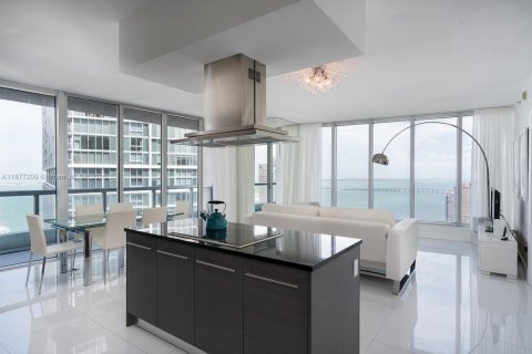 Condominio en venta en Miami, Florida, 2 dormitorios, 125.14 m2 № 1977652 - foto 2