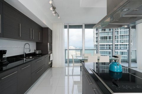 Condominio en venta en Miami, Florida, 2 dormitorios, 125.14 m2 № 1977652 - foto 5