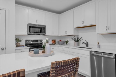 Adosado en venta en Davenport, Florida, 3 dormitorios, 134.8 m2 № 2104900 - foto 8