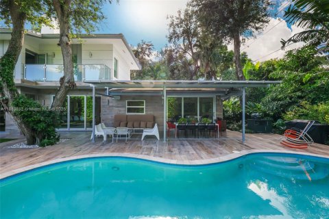 Villa ou maison à vendre à Miami, Floride: 4 chambres, 345.41 m2 № 1964464 - photo 15