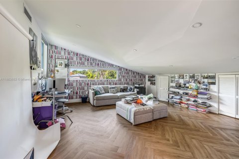 Villa ou maison à vendre à Miami, Floride: 4 chambres, 345.41 m2 № 1964464 - photo 20