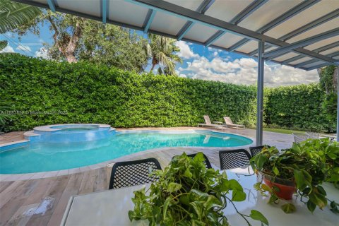 Villa ou maison à vendre à Miami, Floride: 4 chambres, 345.41 m2 № 1964464 - photo 14