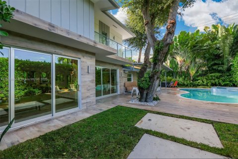 Villa ou maison à vendre à Miami, Floride: 4 chambres, 345.41 m2 № 1964464 - photo 13