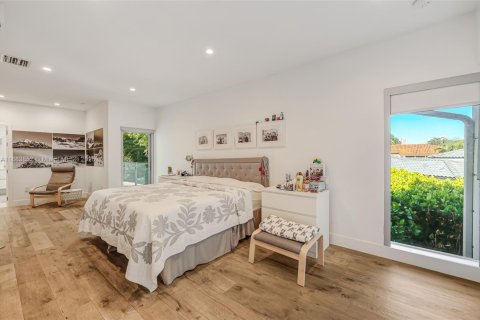 Villa ou maison à vendre à Miami, Floride: 4 chambres, 345.41 m2 № 1964464 - photo 16