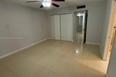 Condo in Aventura, Florida, 3 bedrooms  № 1980183 - photo 15