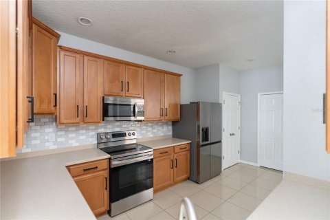 Townhouse in Sarasota, Florida 3 bedrooms, 181.53 sq.m. № 2394344 - photo 5