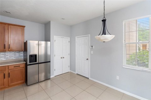 Townhouse in Sarasota, Florida 3 bedrooms, 181.53 sq.m. № 2394344 - photo 6