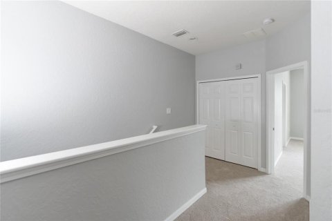 Townhouse in Sarasota, Florida 3 bedrooms, 181.53 sq.m. № 2394344 - photo 15