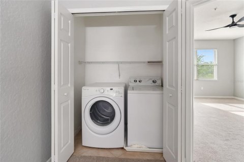 Townhouse in Sarasota, Florida 3 bedrooms, 181.53 sq.m. № 2394344 - photo 9