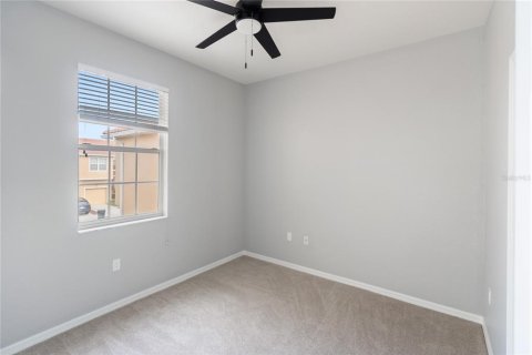 Townhouse in Sarasota, Florida 3 bedrooms, 181.53 sq.m. № 2394344 - photo 19