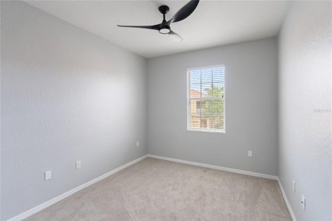 Townhouse in Sarasota, Florida 3 bedrooms, 181.53 sq.m. № 2394344 - photo 20