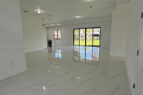 Villa ou maison à vendre à Cutler Bay, Floride: 4 chambres № 2084851 - photo 14