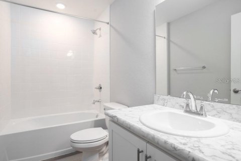 Casa en venta en Winter Haven, Florida, 3 dormitorios, 126.16 m2 № 1869527 - foto 10