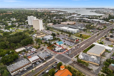 Propiedad comercial en venta en Saint Petersburg, Florida, 258.18 m2 № 1262617 - foto 11