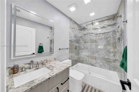 Condo in Miramar, Florida, 2 bedrooms № 2076080 - photo 20