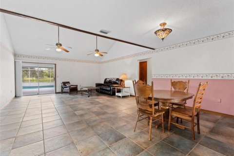 House in Bradenton, Florida 3 bedrooms, 147.53 sq.m. № 1793492 - photo 8