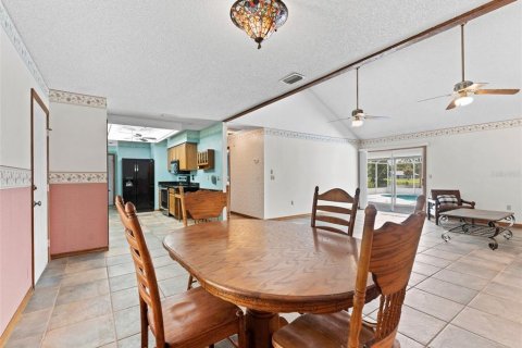 House in Bradenton, Florida 3 bedrooms, 147.53 sq.m. № 1793492 - photo 13
