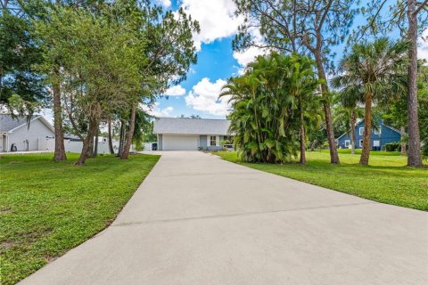 House in Bradenton, Florida 3 bedrooms, 147.53 sq.m. № 1793492 - photo 2