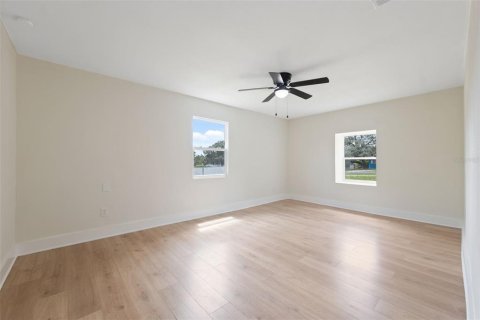 House in Spring Hill, Florida 2 bedrooms, 120.4 sq.m. № 1902307 - photo 24